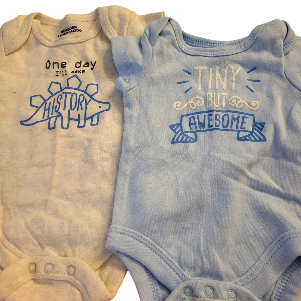 ⚠️SOLD⚠️Lot Of 8 Baby Boy Onesies Size Newborn - Picture 4 of 11